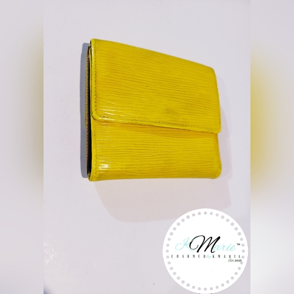 Louis Vuitton Epi Wallet - Picture 2 of 8